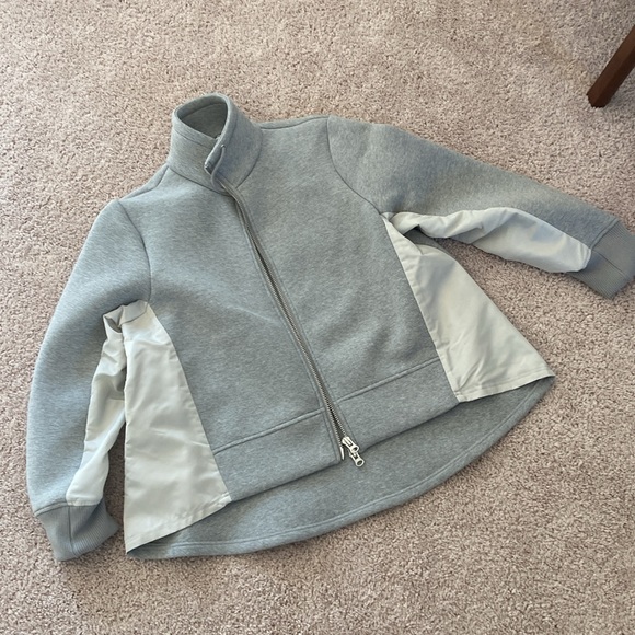 Zara zip up jacket. Xs-s - Picture 8 of 16